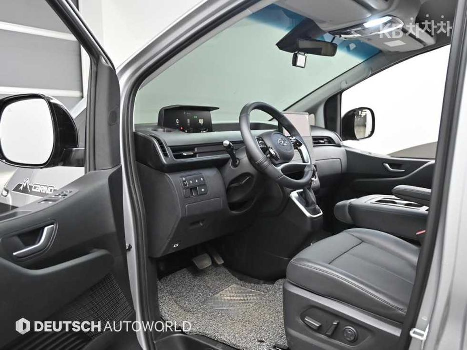 Hyundai Staria 2023 2.2 CRDi Modern (9 місць) — Для сім'ї та подорожей!