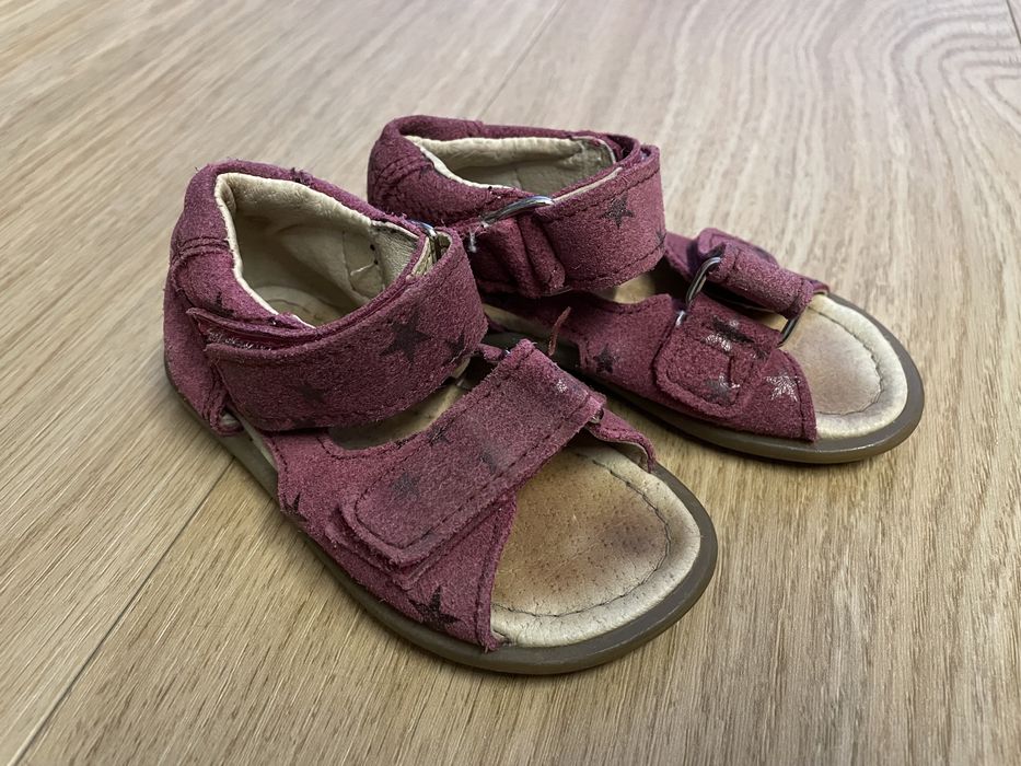 Skórzane sandały firmy Mrugała roz. 22