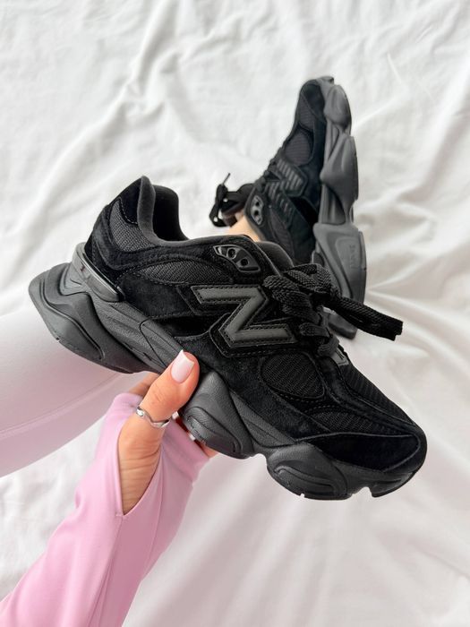 New Balance 9060 Black жіночі кросівки ню беланс 9060 чорні