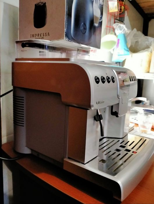 Кофемашина Saeco Royal One touch Cappuccino