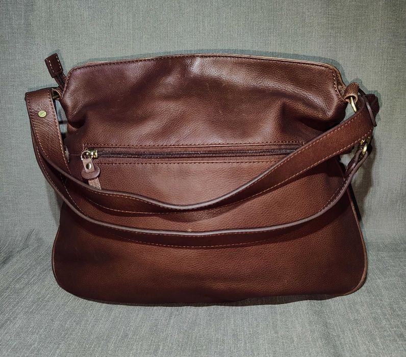 Classic Elegance brązowa skórzana damska torebka do ręki listonoszka