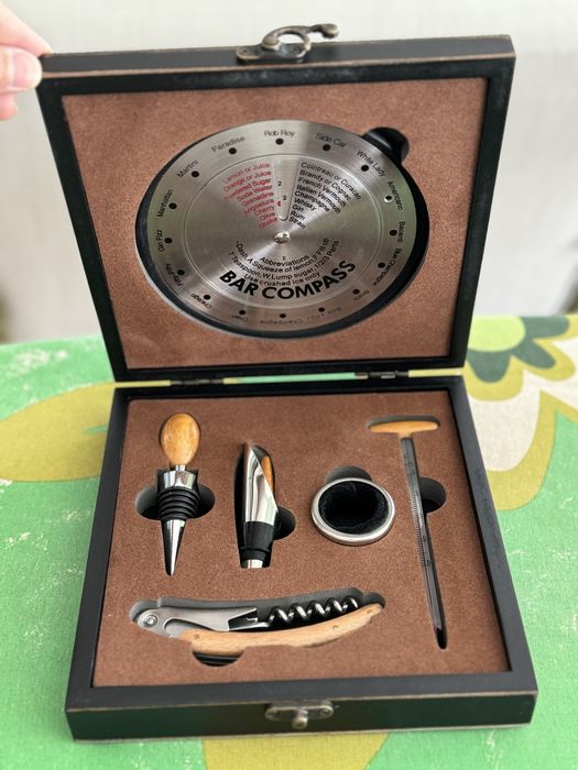 Wine Accessories426581635588444160