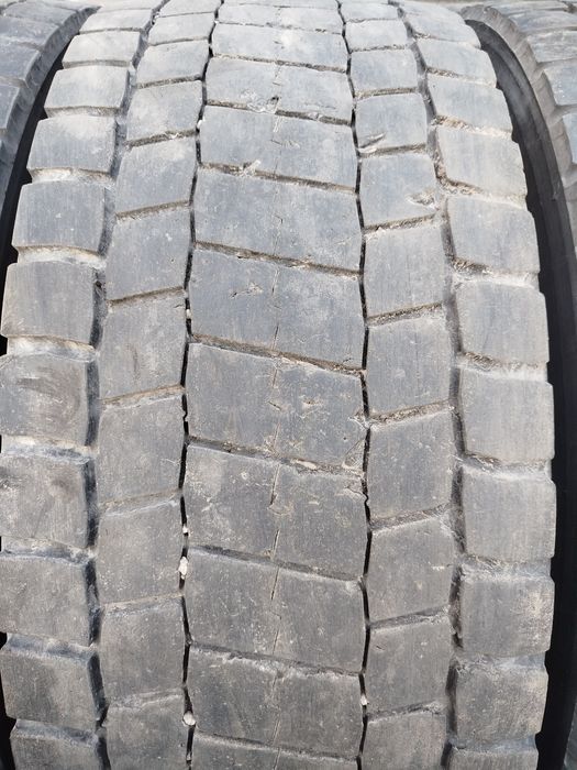 Шини BRIDGESTONE 315/70 R22.5