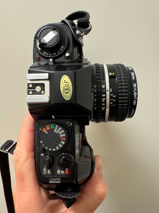 Nikon F-301 + Nikon Series E 28mm f/2.8 - aparat analogowy 35mm, lustrzanka