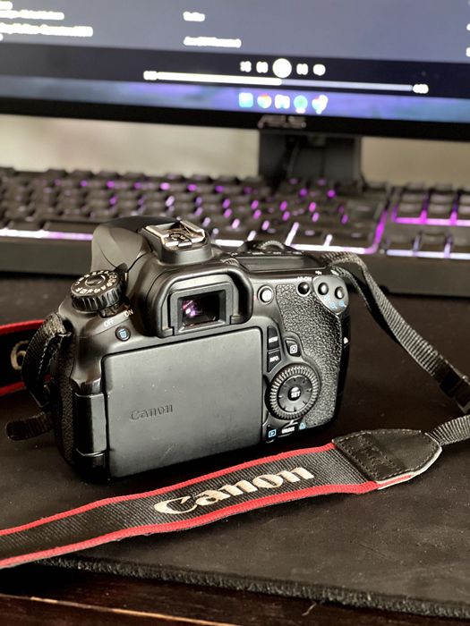 Canon EOS| 60D Extras