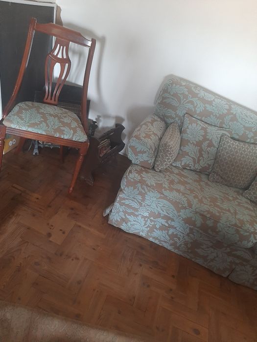 Sofá 2  Lugares Semi Novo