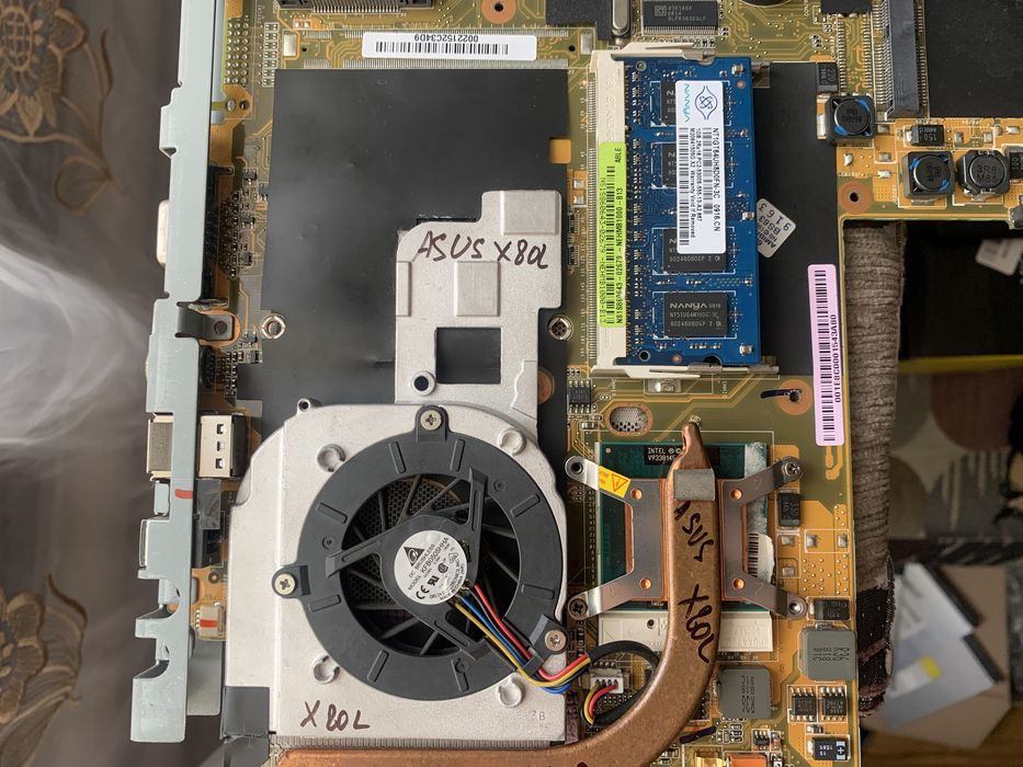 Материнская плата Asus x80l рабочая A8E/A8S/F8S