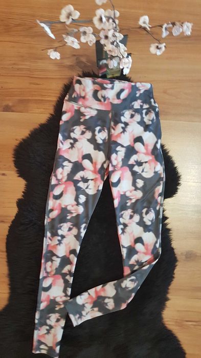 Nowość 2024:) legginsy NEW LOOK roz XS