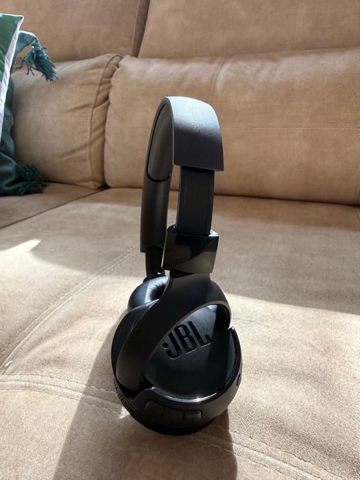 Auscultadores JBL Tune 520BT – Preto | Bluetooth