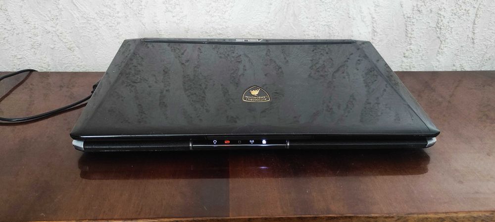 Нетбук ASUS Lambardhini VX6