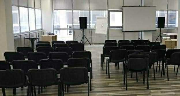 Стулья офисные кресла для офиса