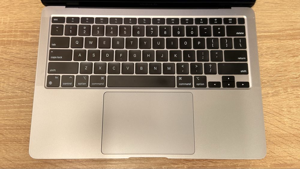 Macbook M1 2020
