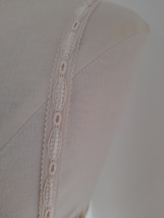 Conjunto de lingerie cor de pérola