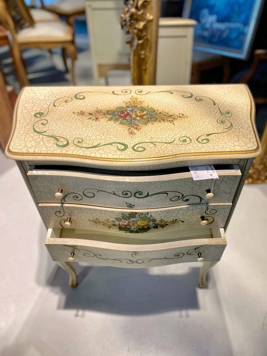 Drewniana Komoda recznie malowana