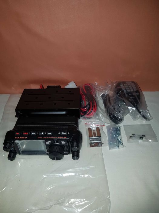 Трансивер  Yaesu FTM-510D ASP (50 Вт)  C4FM/FM 144/430 МГц.