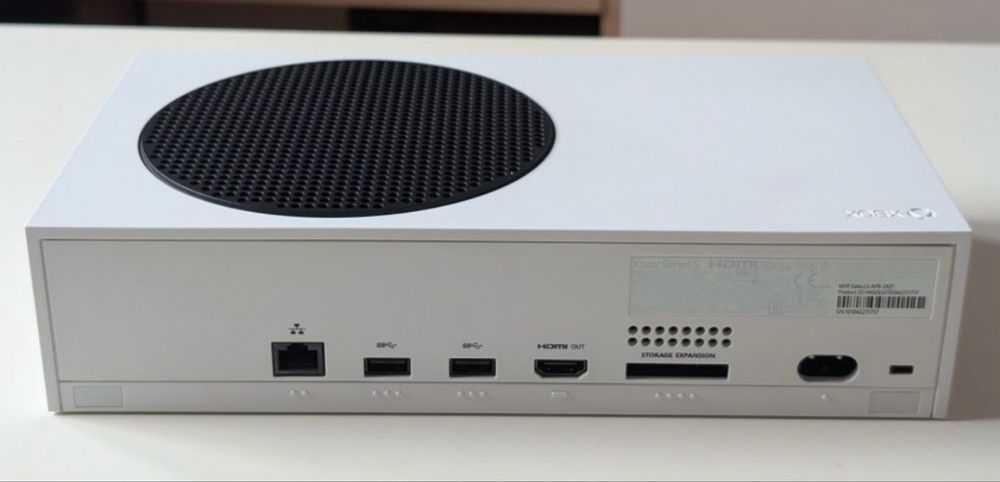 Xbox Series S + Pad + Sluchawki