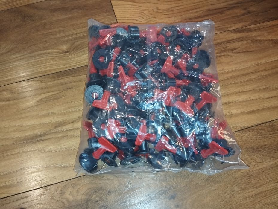 System do poziomowania płytek