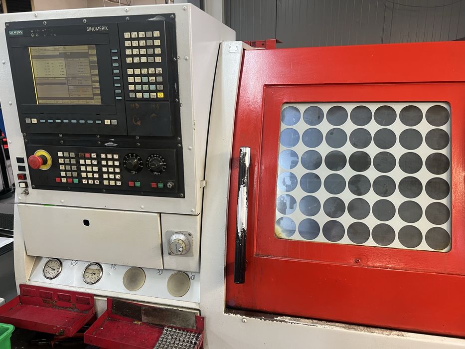 Tokarka CNC Famot 200
