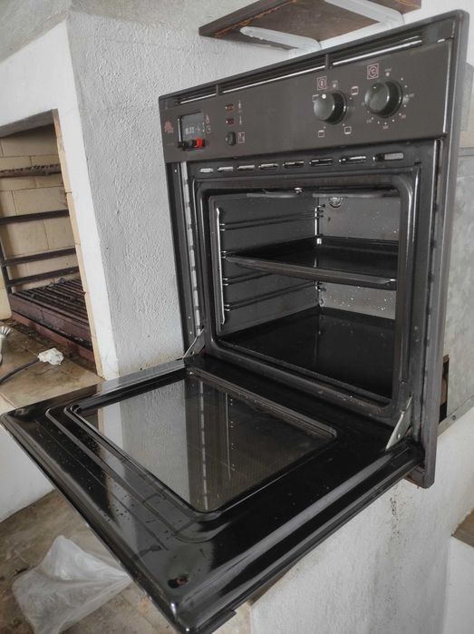 Forno de Encastre TEKA HE-600 – A Funcionar