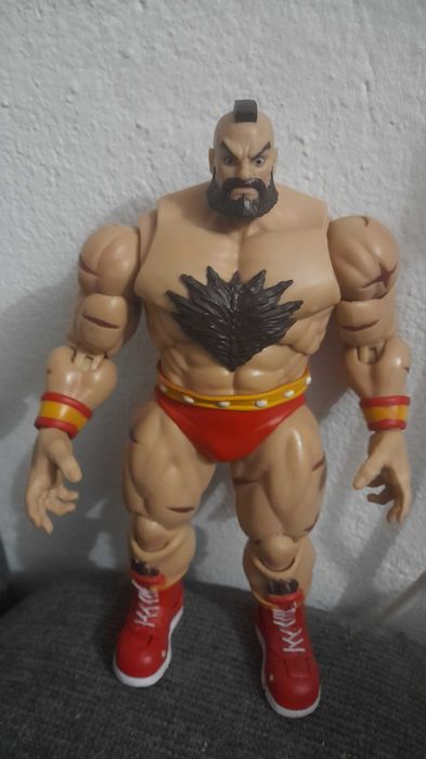 wymienię figurkę Storm collectibles Street fighter Final challengers