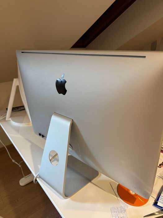 Apple iMac 27” (mid 2011) Intel Core i5 12GB RAM