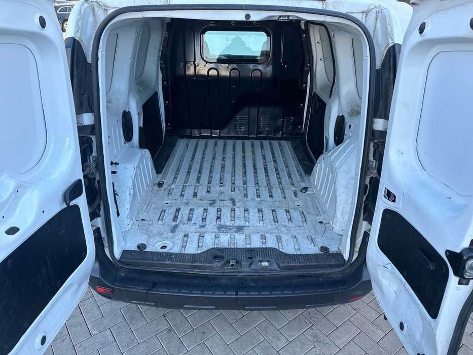 RENAULT EXPRESSO 2022 95Hp VENDO PARTES E PEÇAS