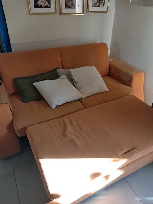 Sofá cama em segunda mão
