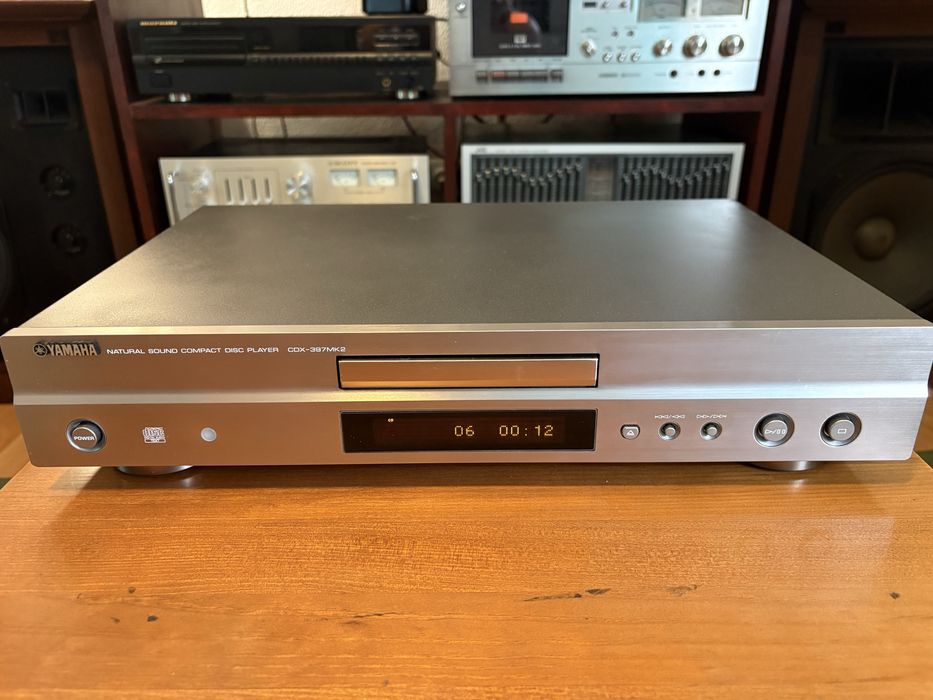 Leitor de CD Yamaha CDX-397MK2
