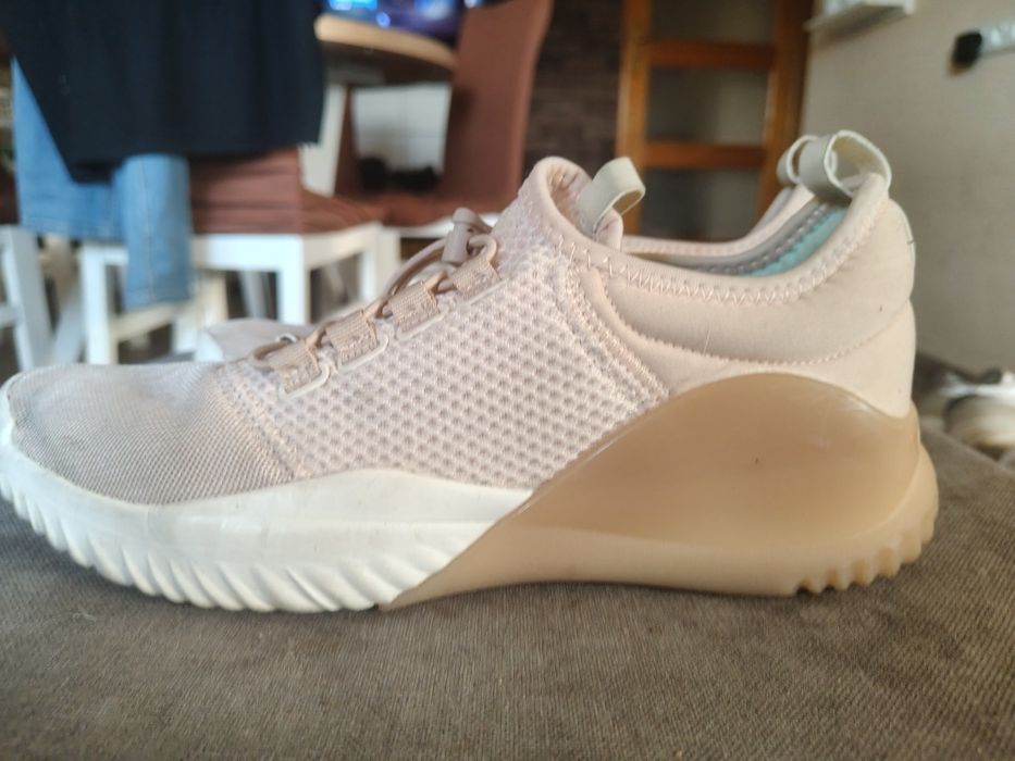 Buty sportowe damskie rozmiar 41