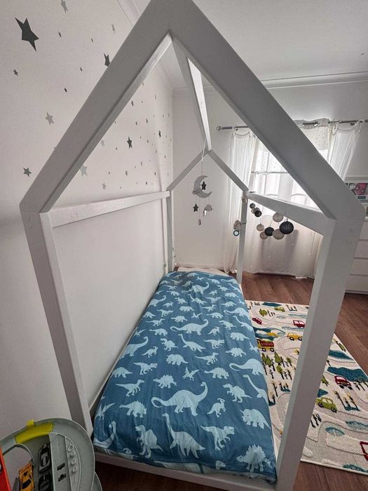 Cama Montessori + estrado + colchão
