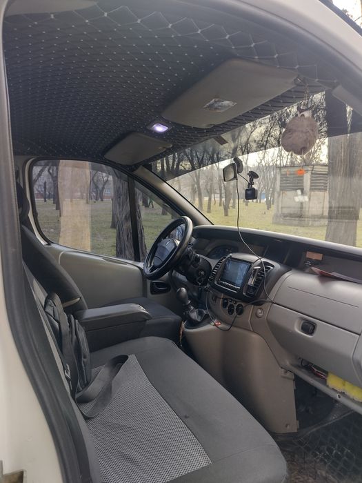 продам авто рено трафик