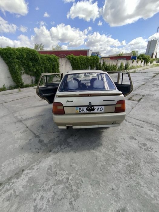 Продам автомобіль Славута