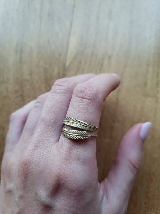 Anel Penas Douradas - MESH