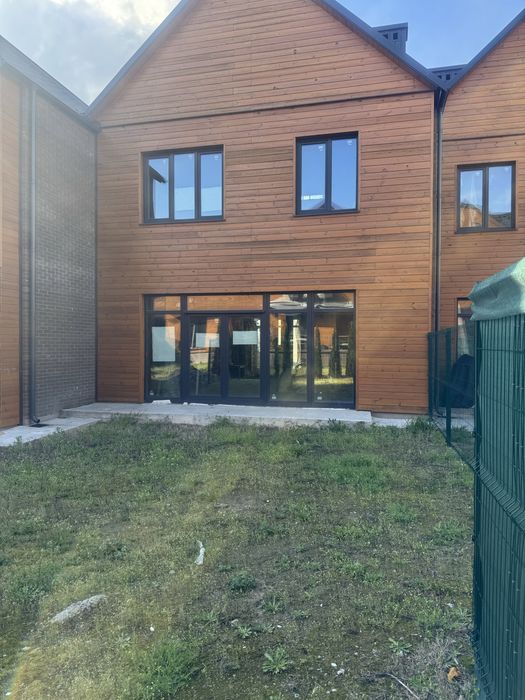 Продам Таунхаус ЖК Comfort City Lagoon