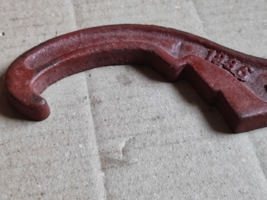 Ключ пожарной соединительной арматуры К-80.