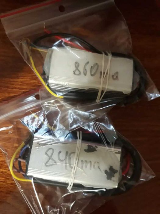 Драйвер 30-50w драйвер 50 ватів для прожектора 30W або 50W 800-860ma