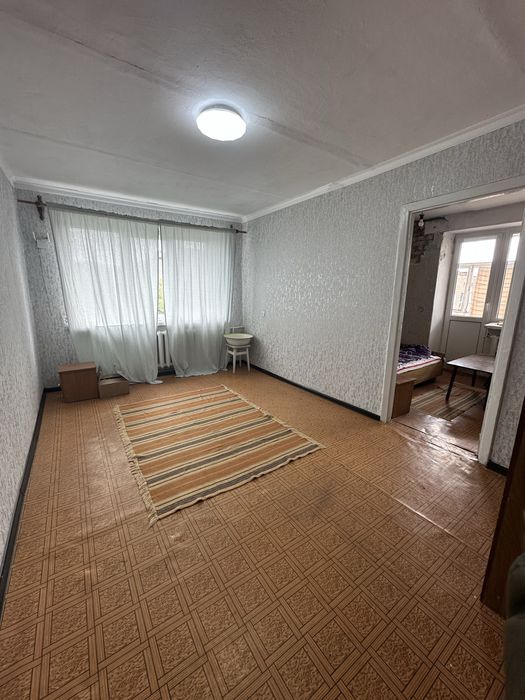 Продам 2-кімнаину квартиру в центрі