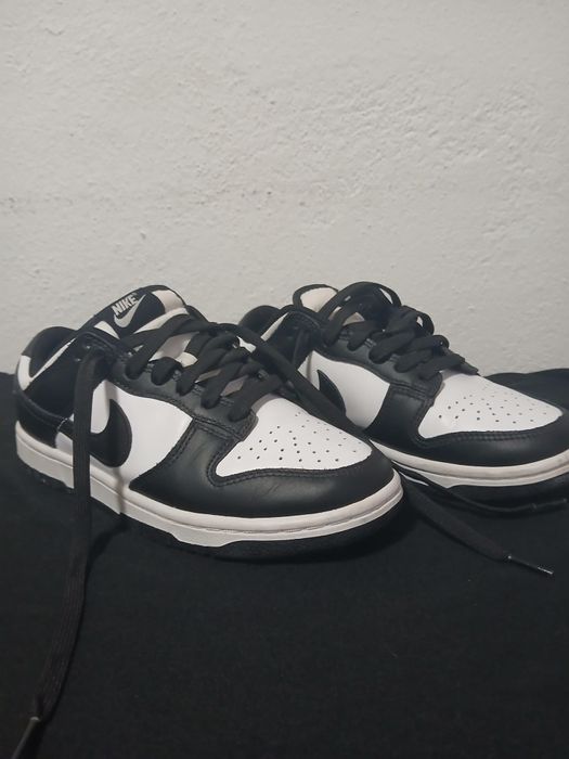 Nike Dunk Low "Panda"