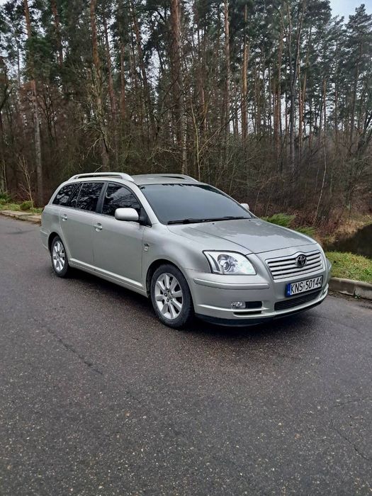 Продам Toyota avensis