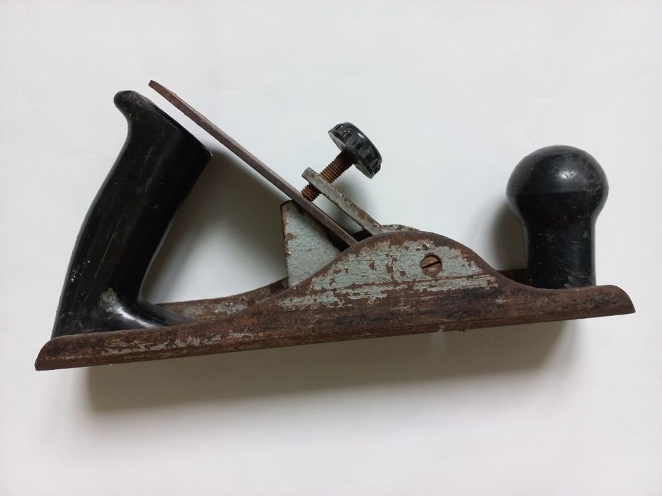 Рубанок металлический ручной