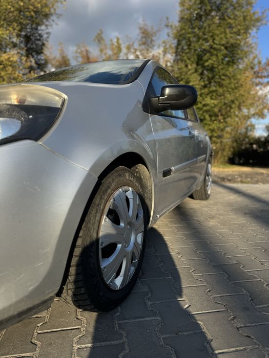 Автомобіль Renault Clio 3
