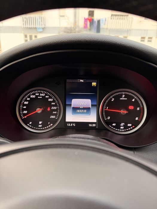2017 Mercedes-Benz C180