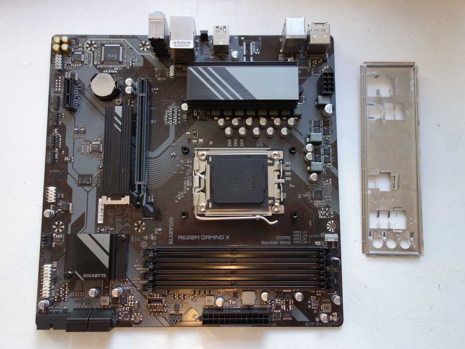 Płyta AM5 - A620M GAMING X - DDR5 - WiFi 6E - Ryzen 9 7 5