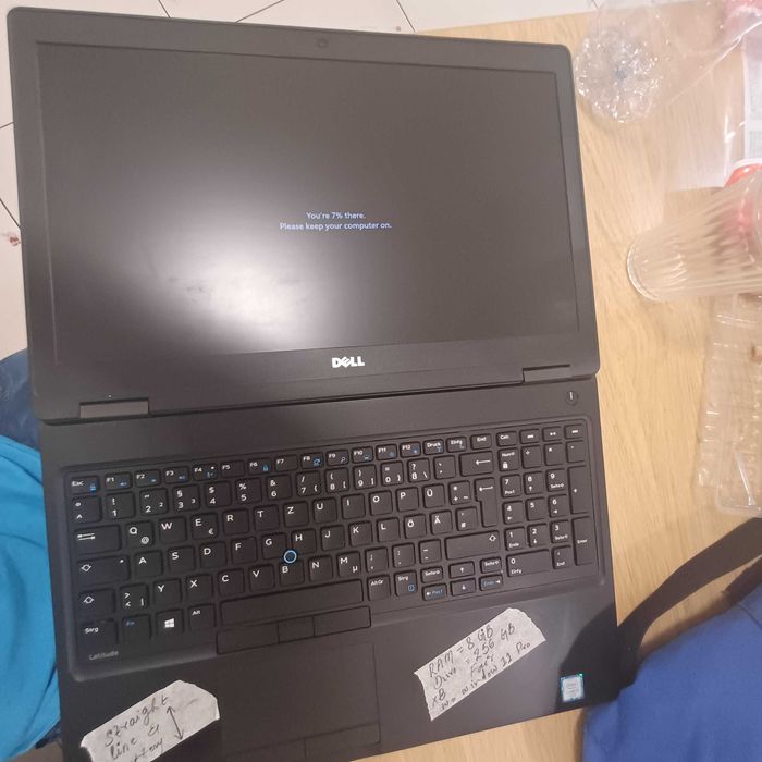 Vendo portátil Dell Latitude i5 (6300U) E5270
