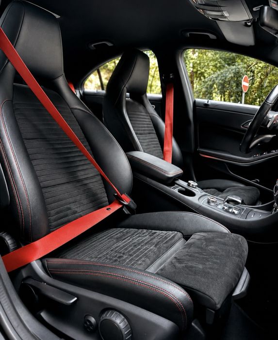 Mercedes-Benz CLA45 AMG 381cv 4MATIC
