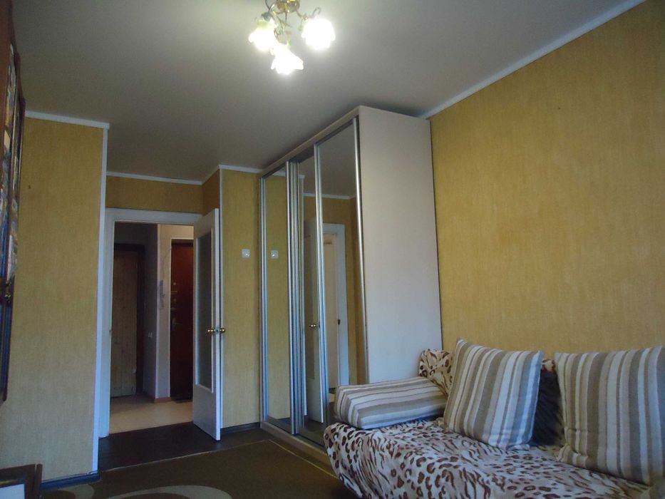 продаж 3 кімнатної квартири Бедзая 3 Слобідська  гарний стан квартири чудовий район,все поруч