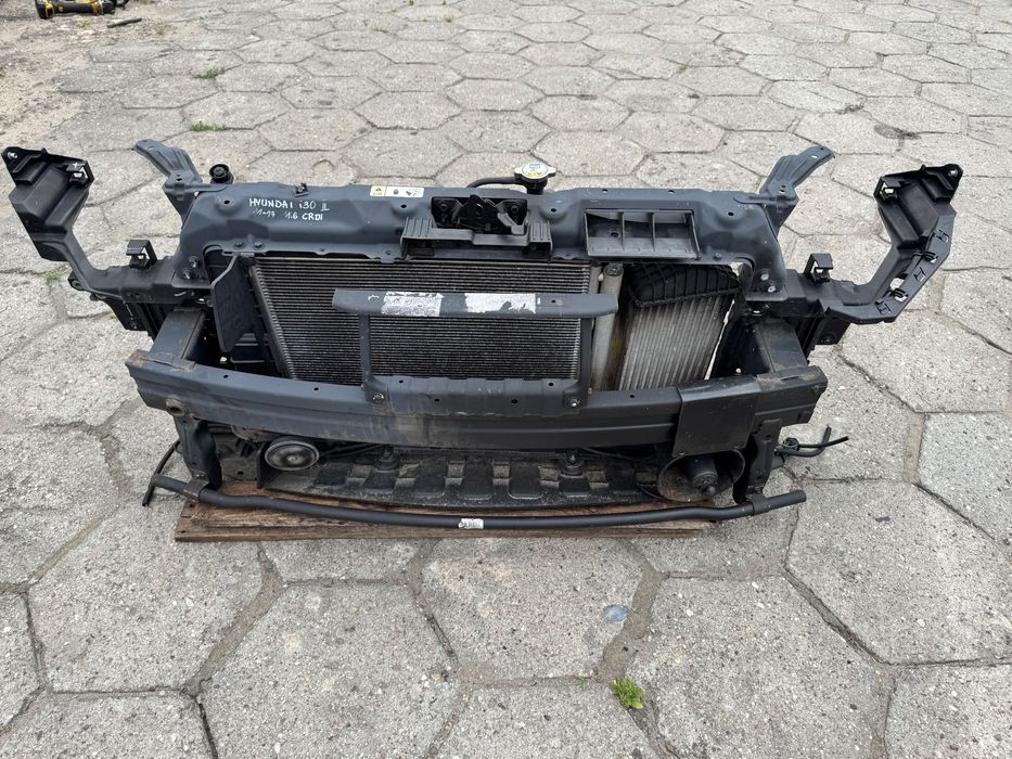 Hyundai I30 2 II pas przód przedni wzmocnienie belka 1.6 CRDI chłodnice kompletny