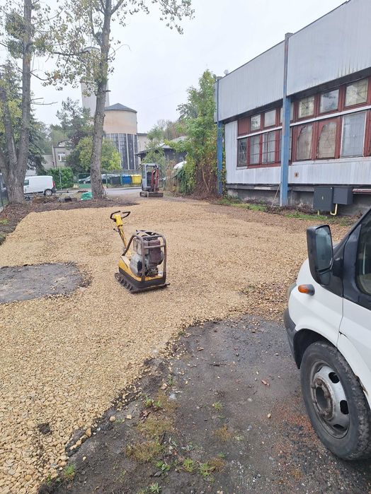 Usługi minikoparką,drogi dojazdowe ,utwardzanie terenu