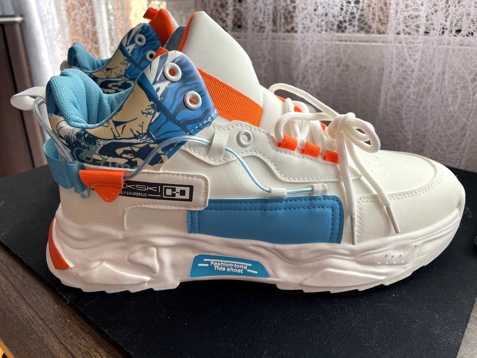 Nowe buty sportowe
