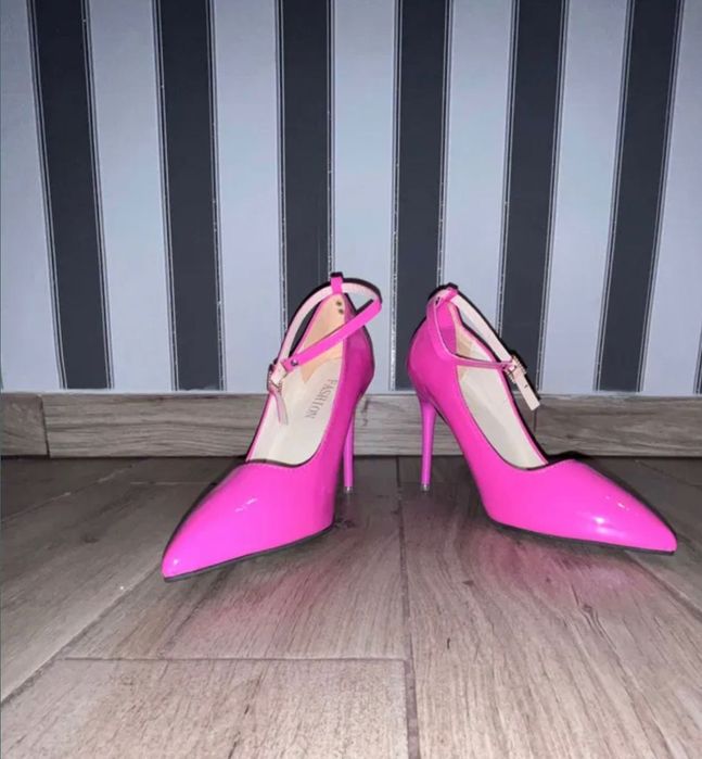 180/ ODRĘKI 43 Szpilki czółenka trans crossdress różowe 35-48